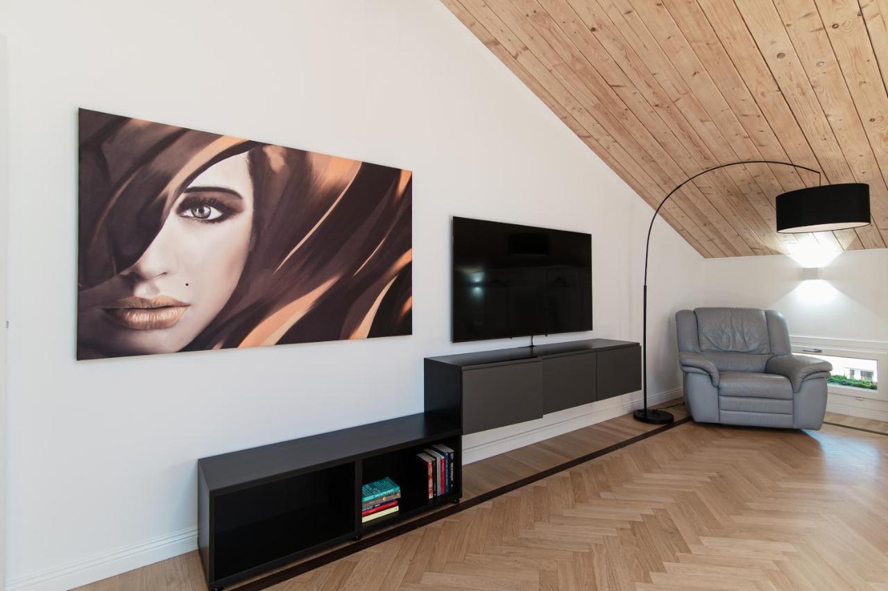 Attic 64 - The House Of Travelers Apartment Como Exterior photo