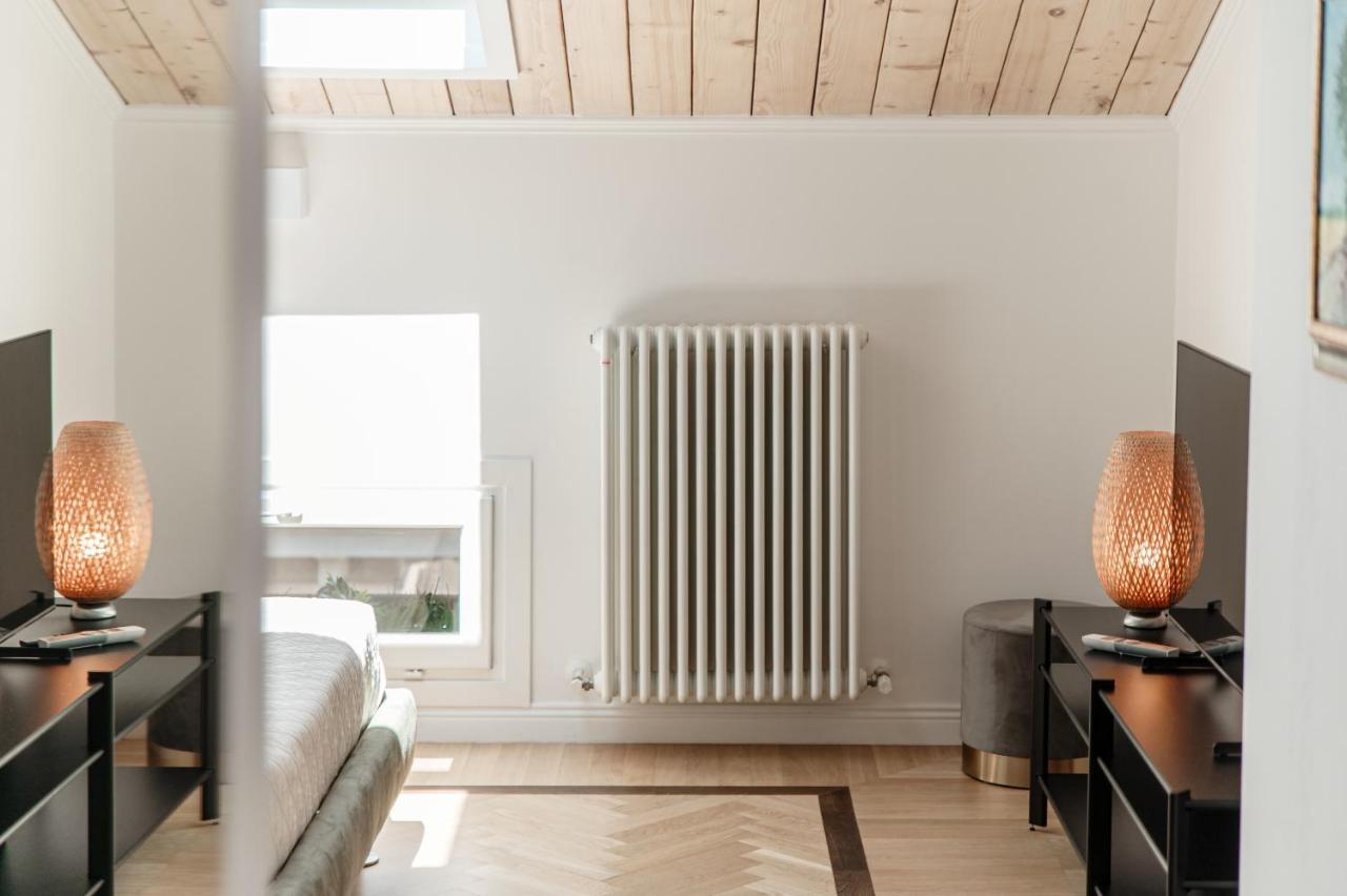 Attic 64 - The House Of Travelers Apartment Como Exterior photo
