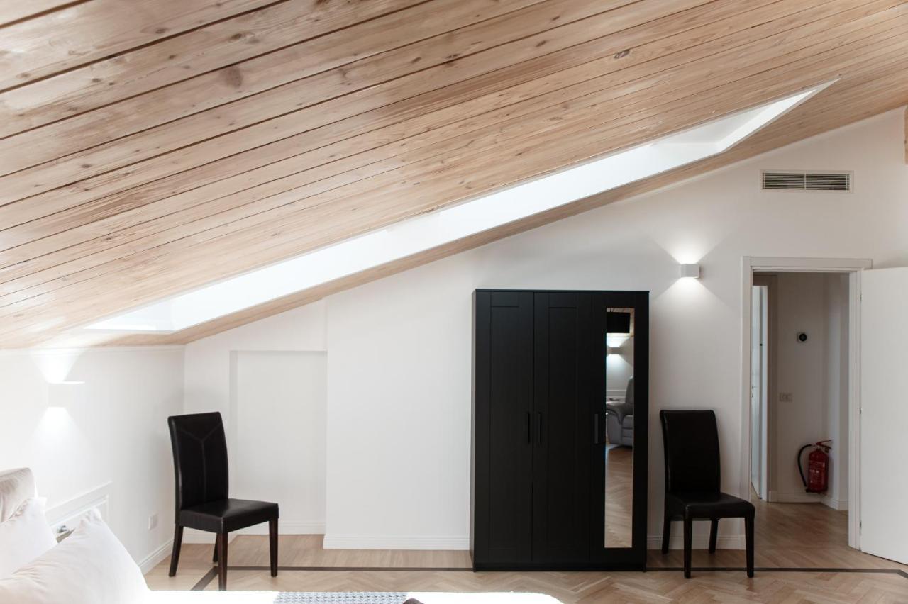 Attic 64 - The House Of Travelers Apartment Como Exterior photo