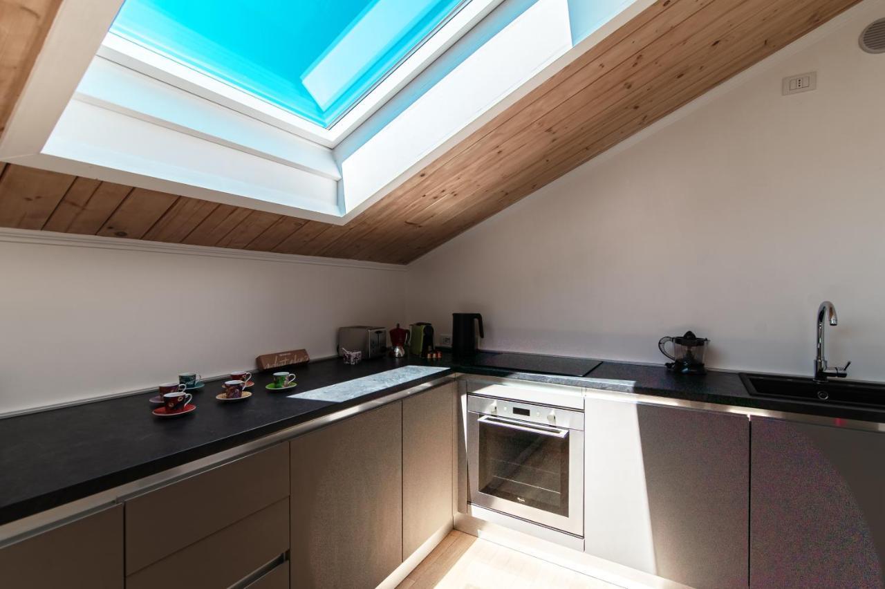 Attic 64 - The House Of Travelers Apartment Como Exterior photo